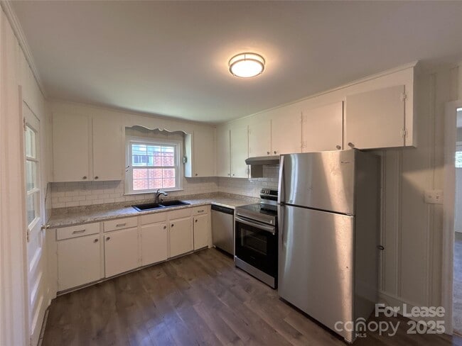 Photo - 4820 Charleston Dr