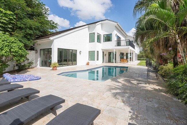 2905 Polo Island Dr