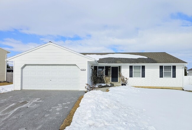 Building Photo - 13 Overlook Ln