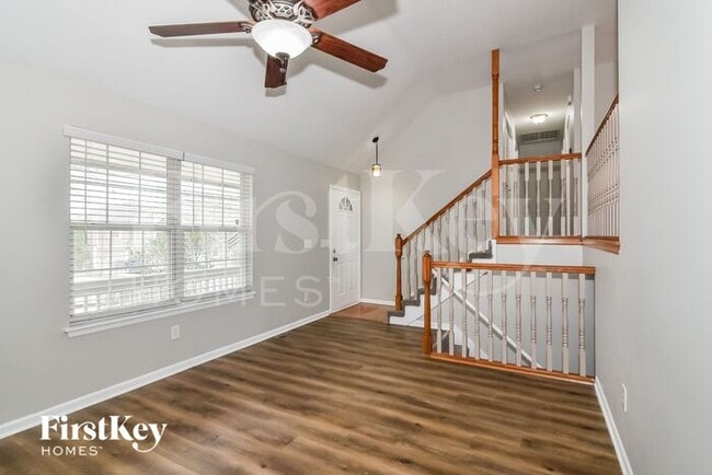 Photo - 1708 Red Barn Rd