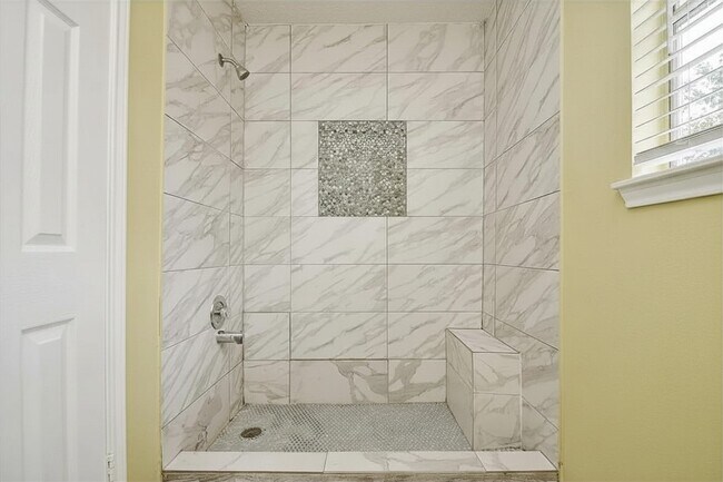 Photo - 318 N Cypress Estates Cir