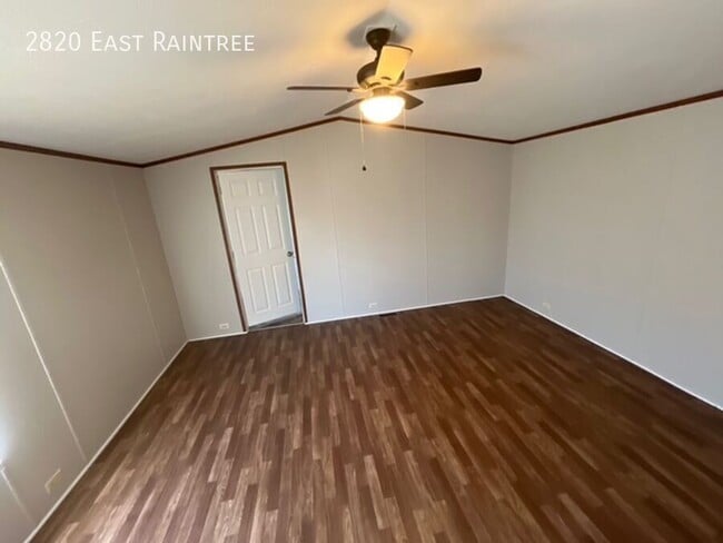 Photo - 2820 East Raintree-