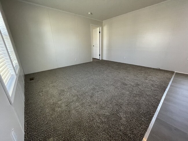 Photo - 15835 Marentette Dr