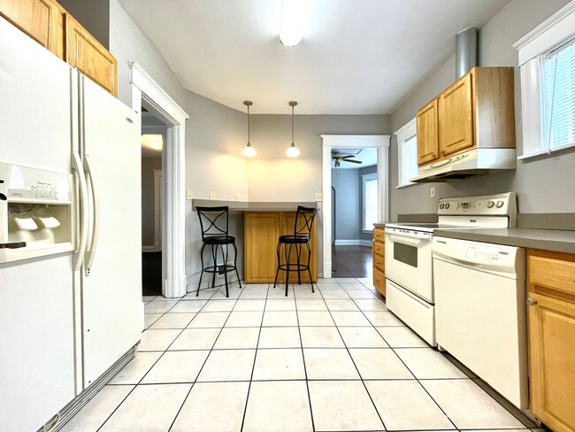 Photo - 815 W Walnut St Unit 1