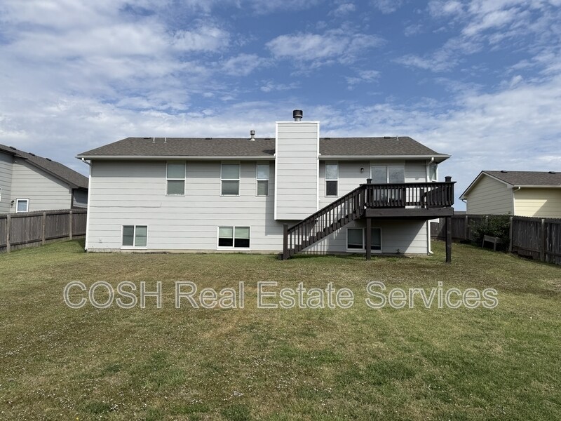 Photo - 816 S Longbranch Dr