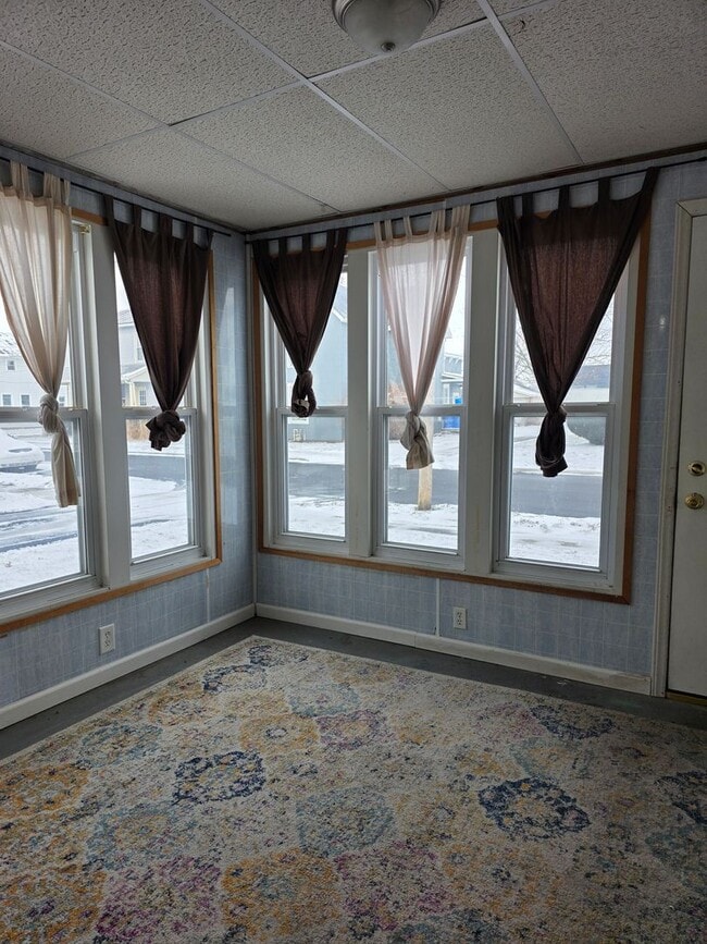 Photo - Spacious Home Across from University of Findlay