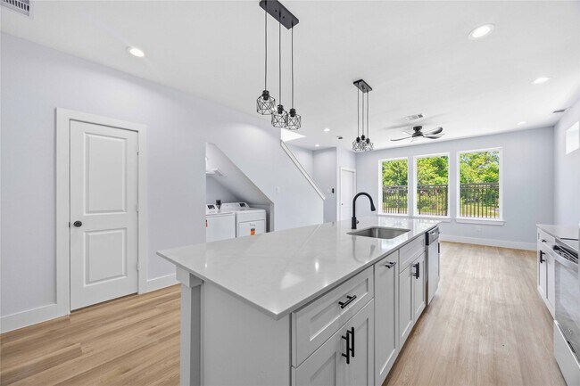 Photo - 4214 Larkspur St Unidad A