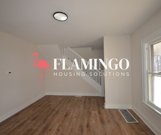 Photo - 82 S Sperling Ave