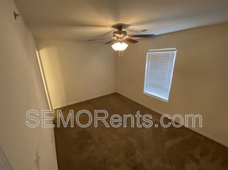 Photo - 3 Village Dr