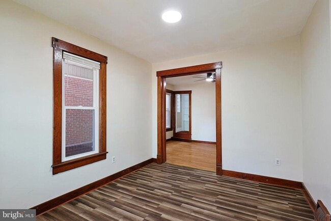 Photo - 113 Grand Ave