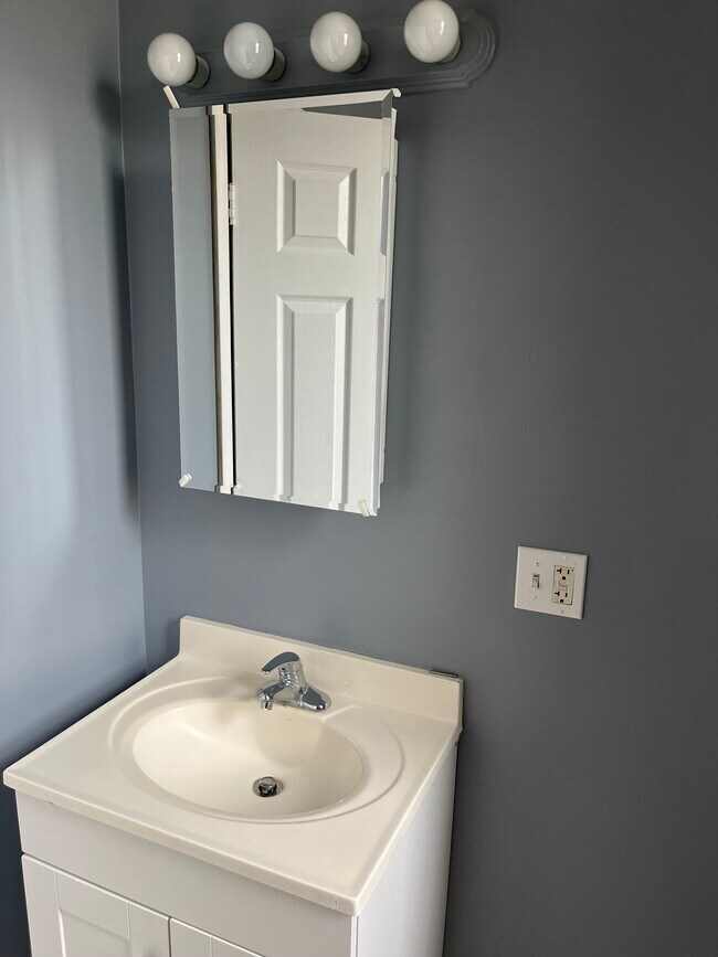 Photo - 650 W 61st St Unit 1st floor