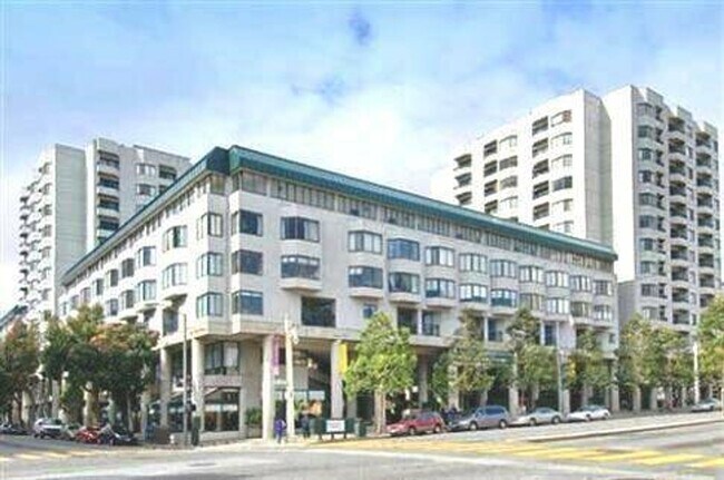 Opera plaza Studio with Western View! - Opera plaza Studio with Western View! Condo Unit 608