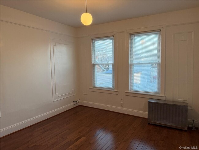 Photo - 95-12 108th Ave