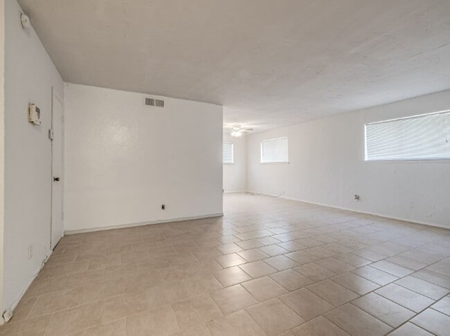 Photo - Updated in NE OKC for rent! Minutes to Broadway Extension/235 and Downtown!