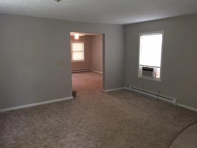 Photo - 204 W 2nd St Unidad 1