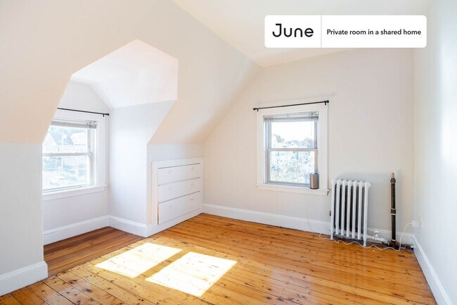 Photo - Room in Shared 7 bed/2 bath home Unit D