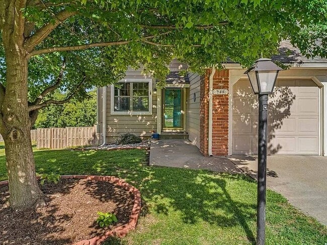 Photo - 936 Alma Dr