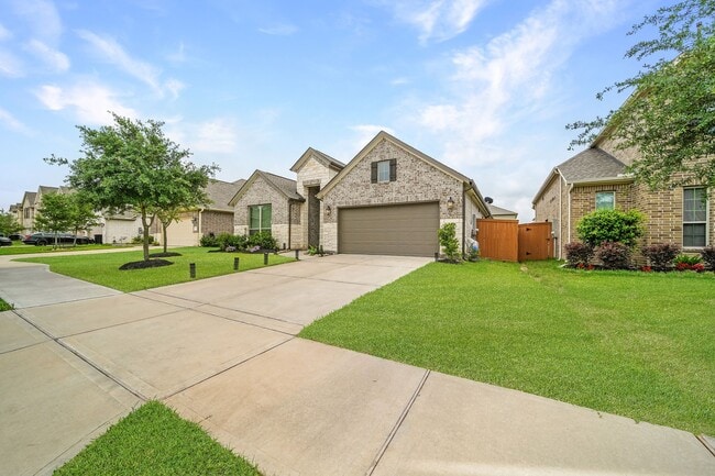 Photo - 32927 Franklin Brooks Dr