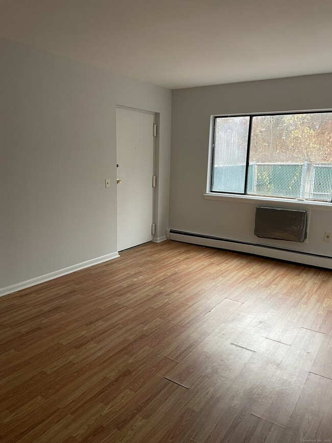 Photo - 88 Wakelee Rd Unit APT 22