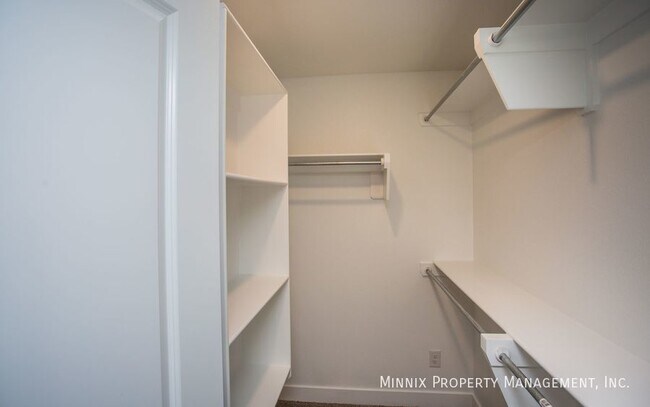 Photo - 10408 Winfield Ave