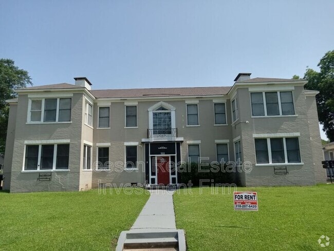 Building Photo - 322 College St Rental