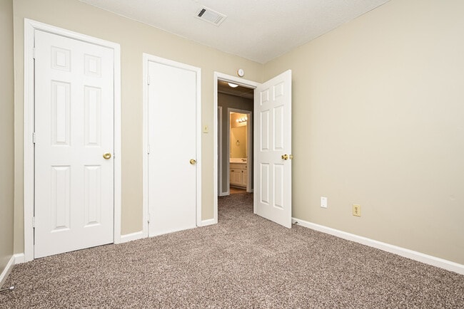 Photo - Fantastic 3bd/1.5ba home! Let yourself in!