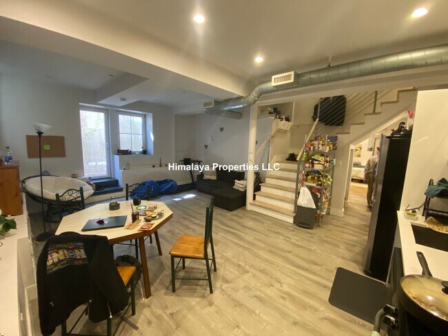 Photo - 407 Dudley St Unit 1