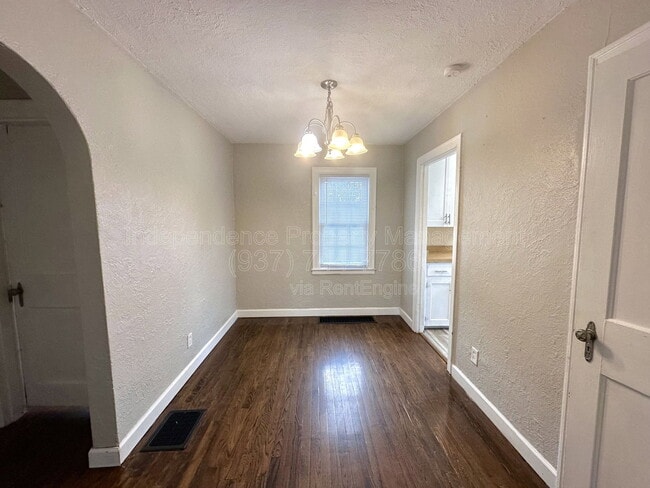 Photo - 2801 Kenmore Ave