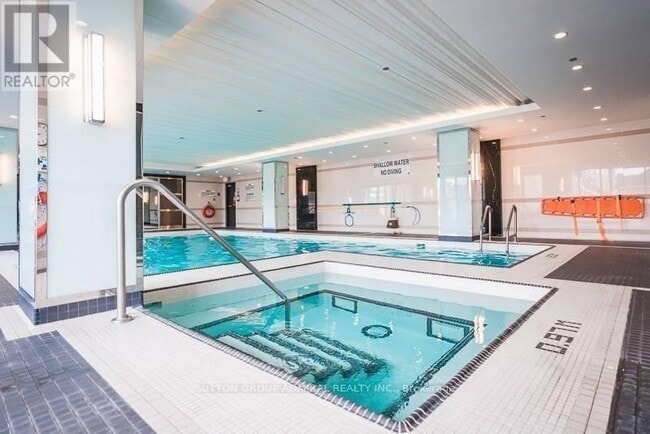 Photo - 9471 Yonge St Unité 215