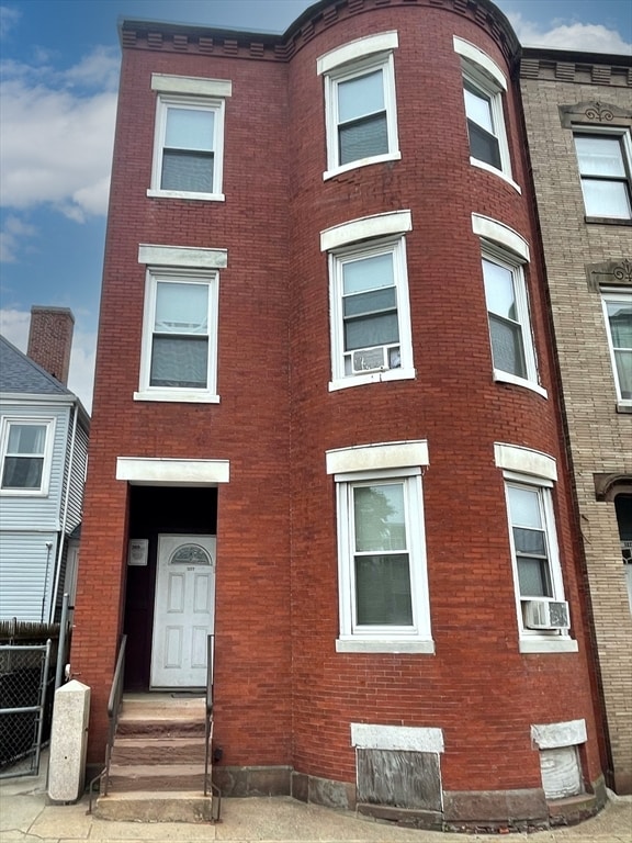 Building Photo - 1277 Massachusetts Ave Unit 2