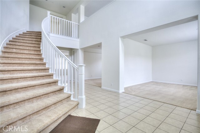 10860 Portofino Ln
