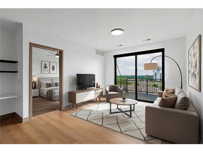 Photo - 640 Wisconsin Ave N Unit 636