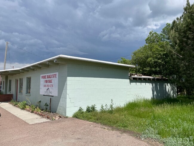 Building Photo - Business Space or Private Residence or Both! Or More?