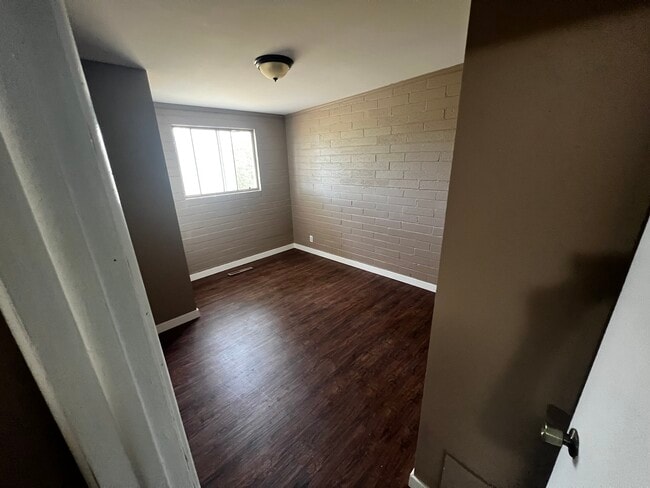 Photo - 739 E Carnation Dr