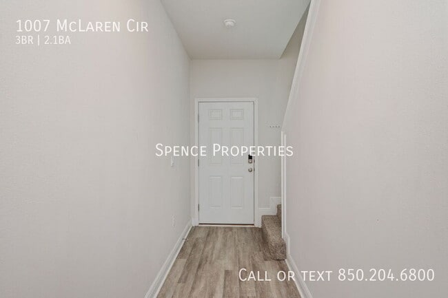Photo - 1007 McLaren Cir