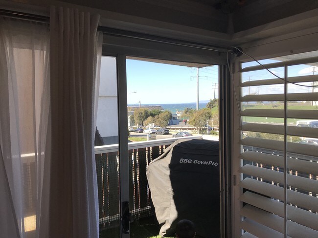 Photo - 452 Rosecrans Ave Unit A