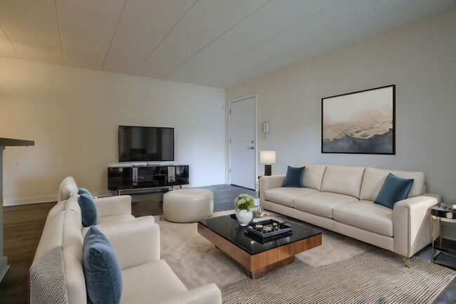 Photo - Lansdowne Station Apartments