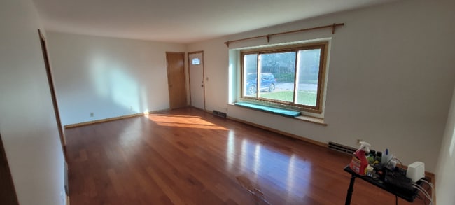 Photo - 7602 Parker St