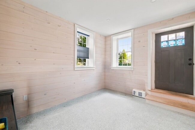 Photo - 74 Blackmore Pond Cir