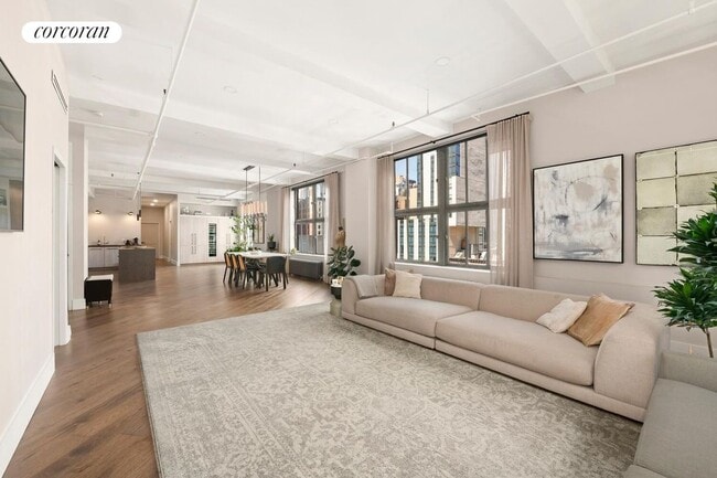 Photo - 50 W 29th St