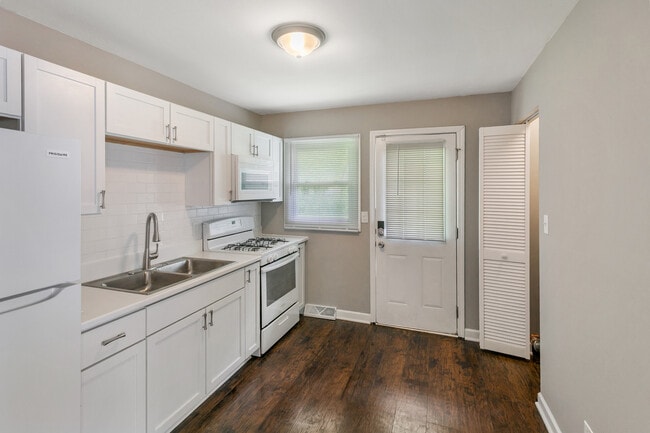 Photo - 15403 Cherry Ln