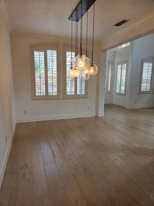 Photo - 5 Bdrm, 4 bath home located in Highland View Community off Silva Valley