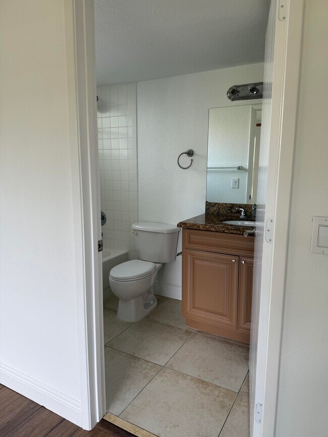 Photo - 1661 Balfour Point Dr Unit G