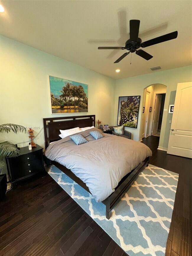 Photo - 184 W Bay Cedar Cir