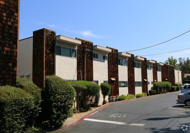 Walnut Avenue Apartments