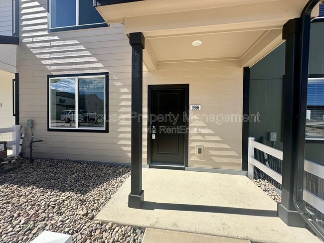 Photo - 3961 Pinnacles Ct