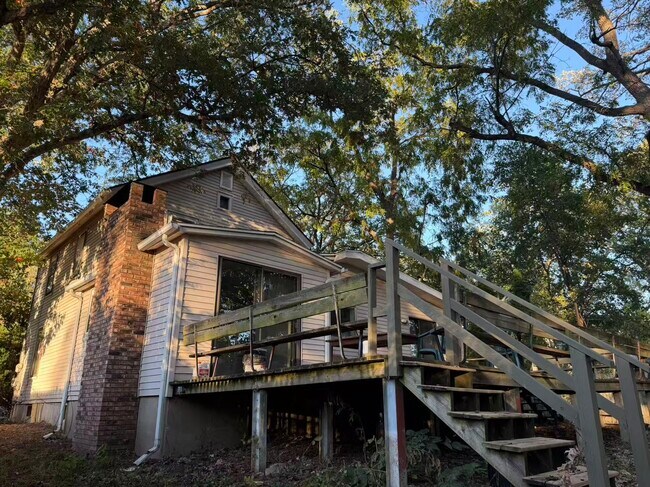 Photo - 126 Gunn Ave