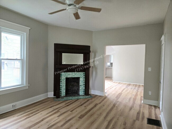 Photo - 1429 Hall Ave Unit 101