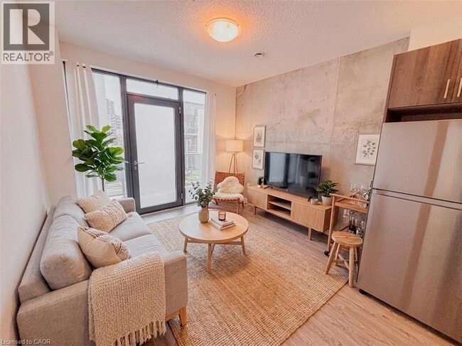 Photo - 1434 Highland Rd W Unit 209