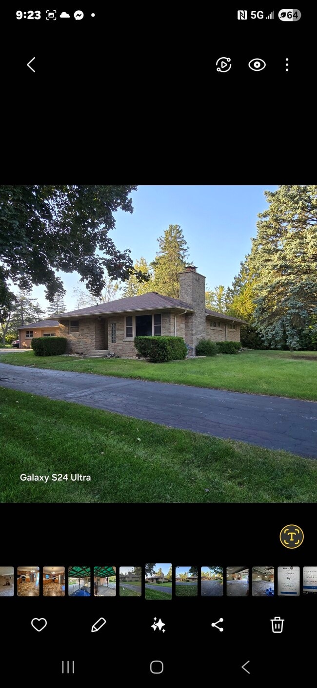 Photo - 804 S Fancher Rd House